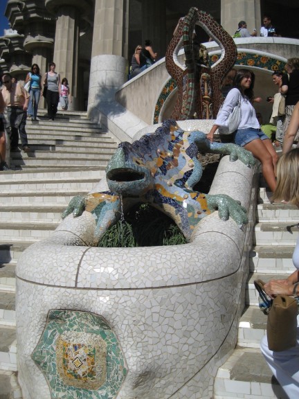 Imprescindibles de la Ruta del Modernisme de Barcelona: Drac Gaudí al Parc Güell
