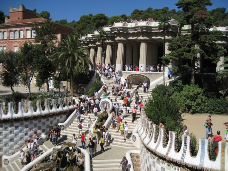 Imprescindibles de la Ruta del Modernismo de Barcelona: Escaleras Parc Güell