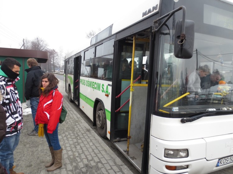 Autobús estropeado de camino a Auschwiz