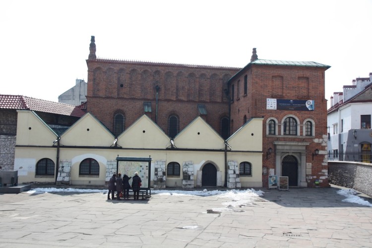 Sinagoga Vieja o Synagoga Stara en el barrio judío de Cracovia