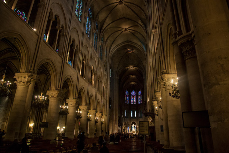 Interior de la Catedral de Notre Dame