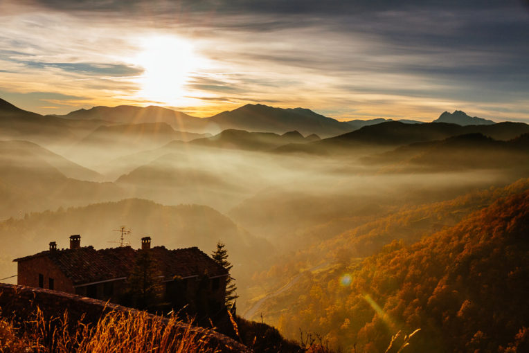 Paisajes de Cataluña: Puesta de sol en las montañas del Berguedà desde Castellar de n'hug
