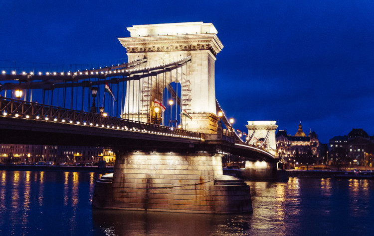 Qué ver en Budapest: 6 imprescindibles - Puente de las cadenas