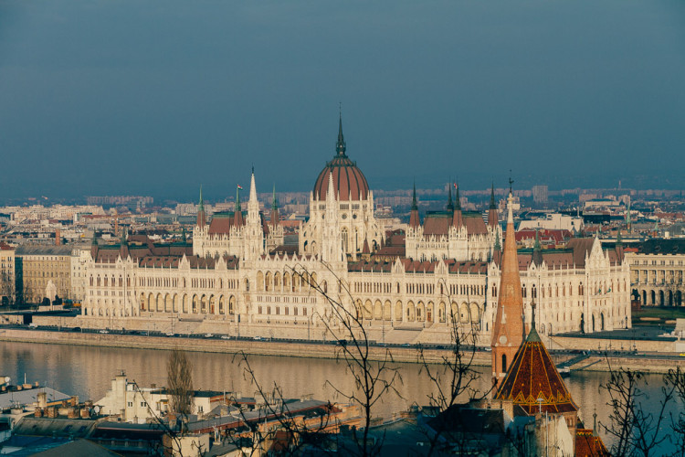 Guia de Budapest: Parlament de Budapest des del Bastió dels pescadors
