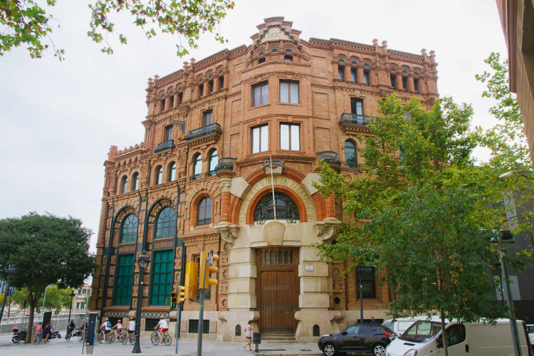 Como hacer la Ruta del Modernismo de Barcelona: Antigua Central Catalana de Electricidad