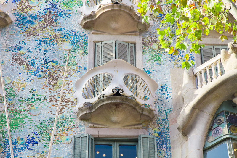 Balcón de la Casa Batlló en el Passeig de Gràcia de Barcelona