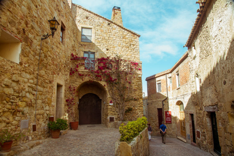 Pueblos medievales de Girona - Calles de Pals