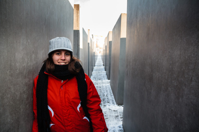 En el monumento al holocausto de Berlín