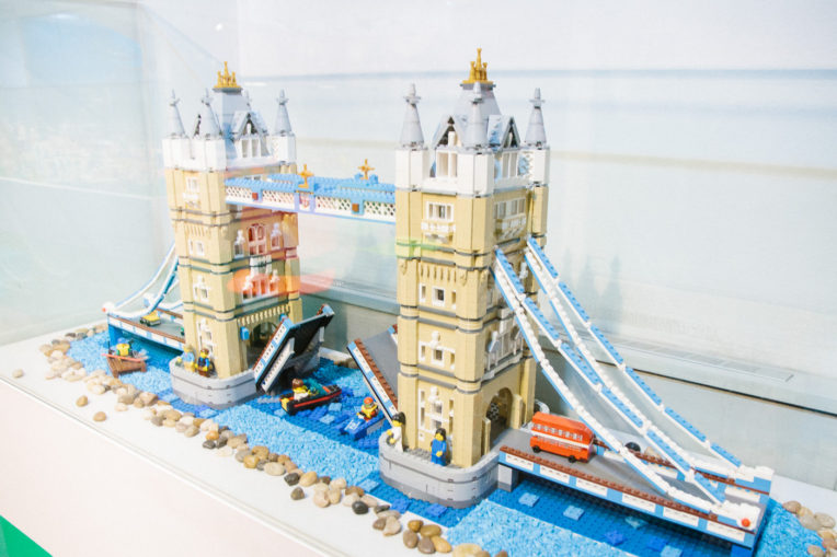 Tower Bridge en el Museo de Lego de Praga