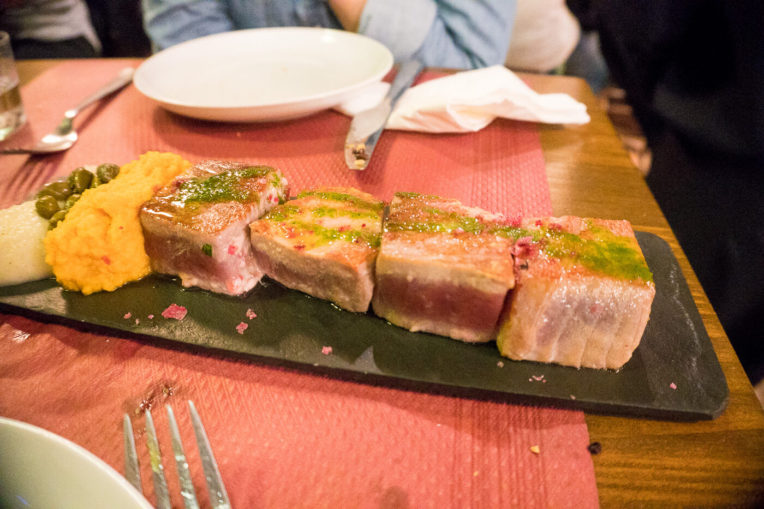 On menjar a Malaga - El Tapeo de Cervantes - Tacs de tonyina