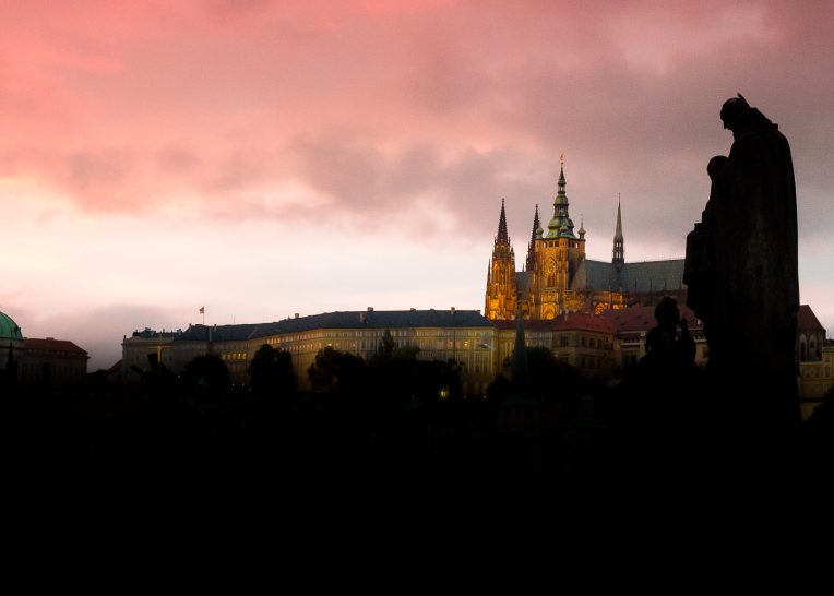 Castillo de Praga desde el puente de Carlos