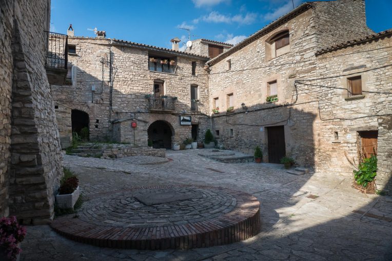 Castells de Lleida - Montfalcó Murallat
