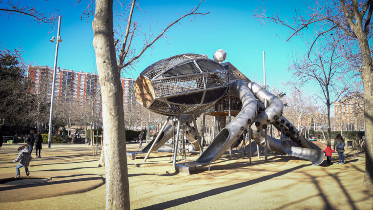Mejores parques de Barcelona con niños: Parc de la Pegaso