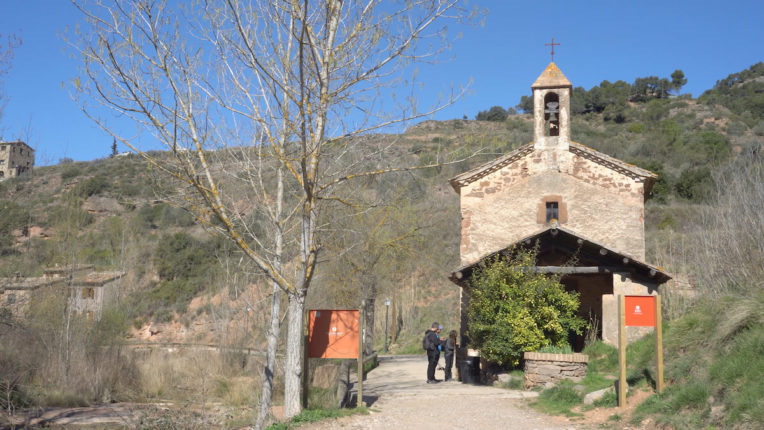 Ermita de Sant Antoni de Pàdua - Inicio de la ruta hasta el Gorg del Padre